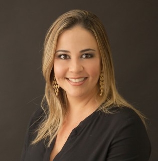 Dra. Cristiane de Morais Couto